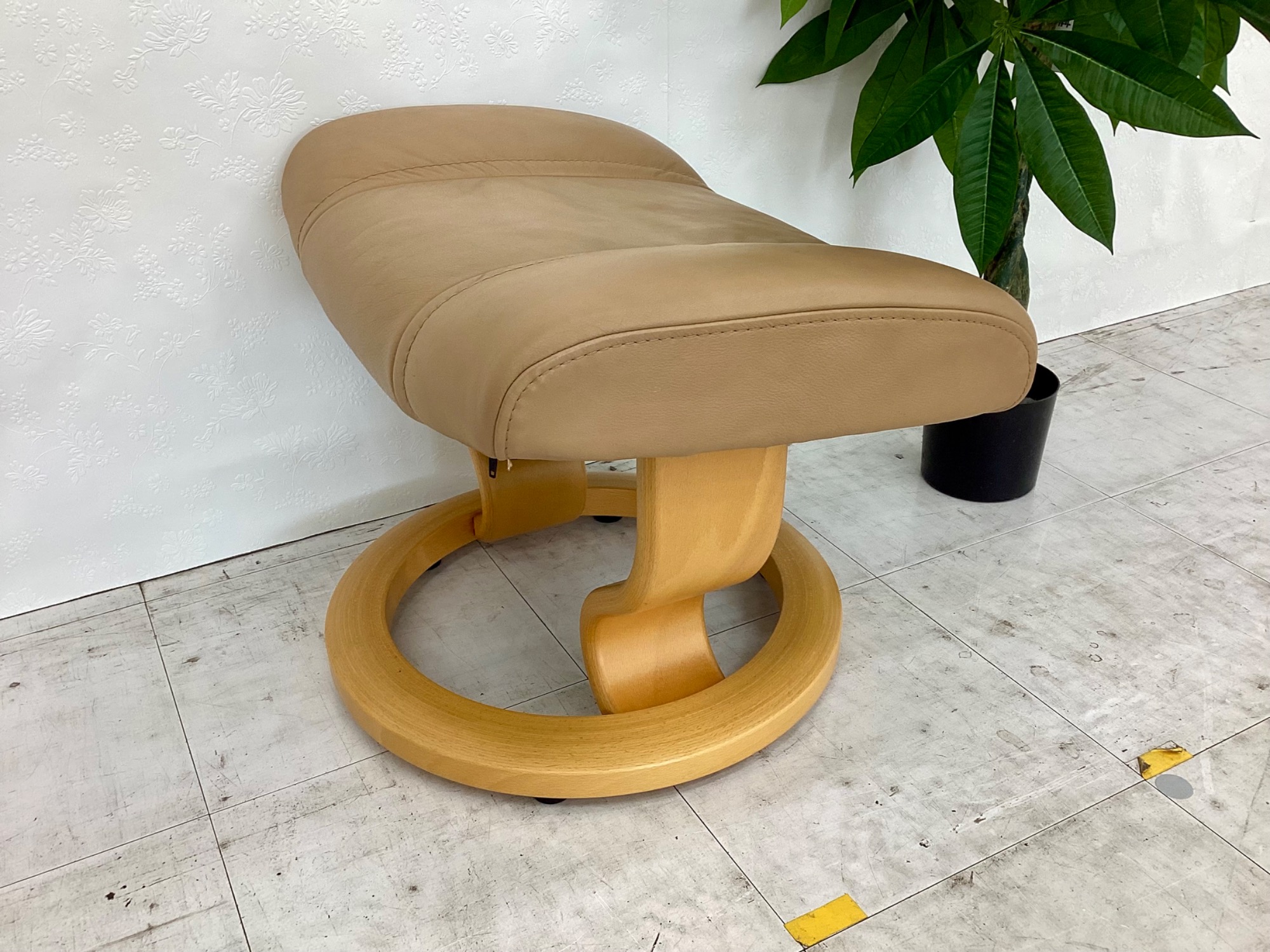 【予約済み】Ekornesエコーネス　ストレスチェアー　オットマン Ekornes (エコーネス) ストレスレスチェア ライトグレー