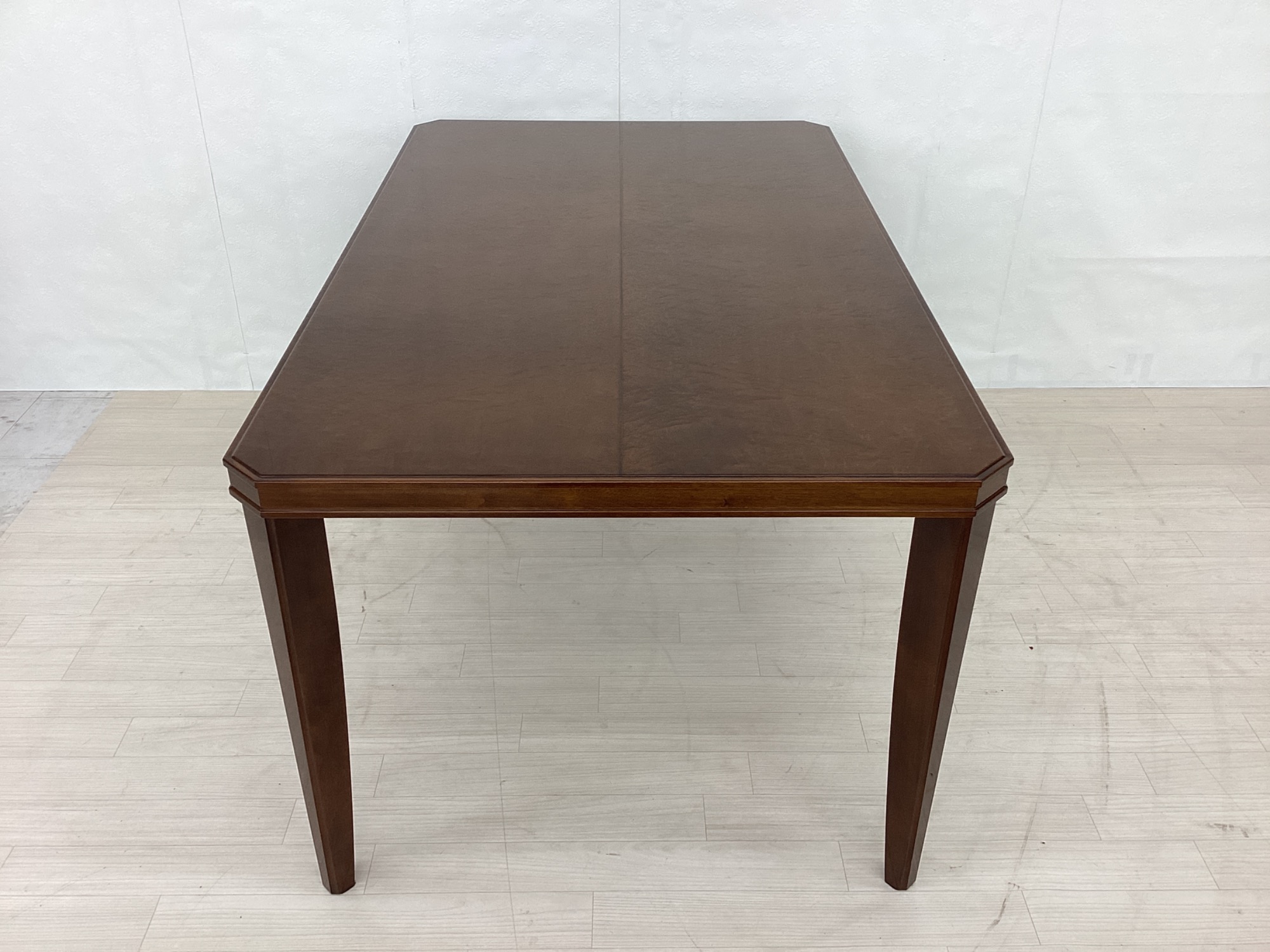 新入荷情報】メープル杢目が綺麗なMORISHIGE(モリシゲ)のダイニング