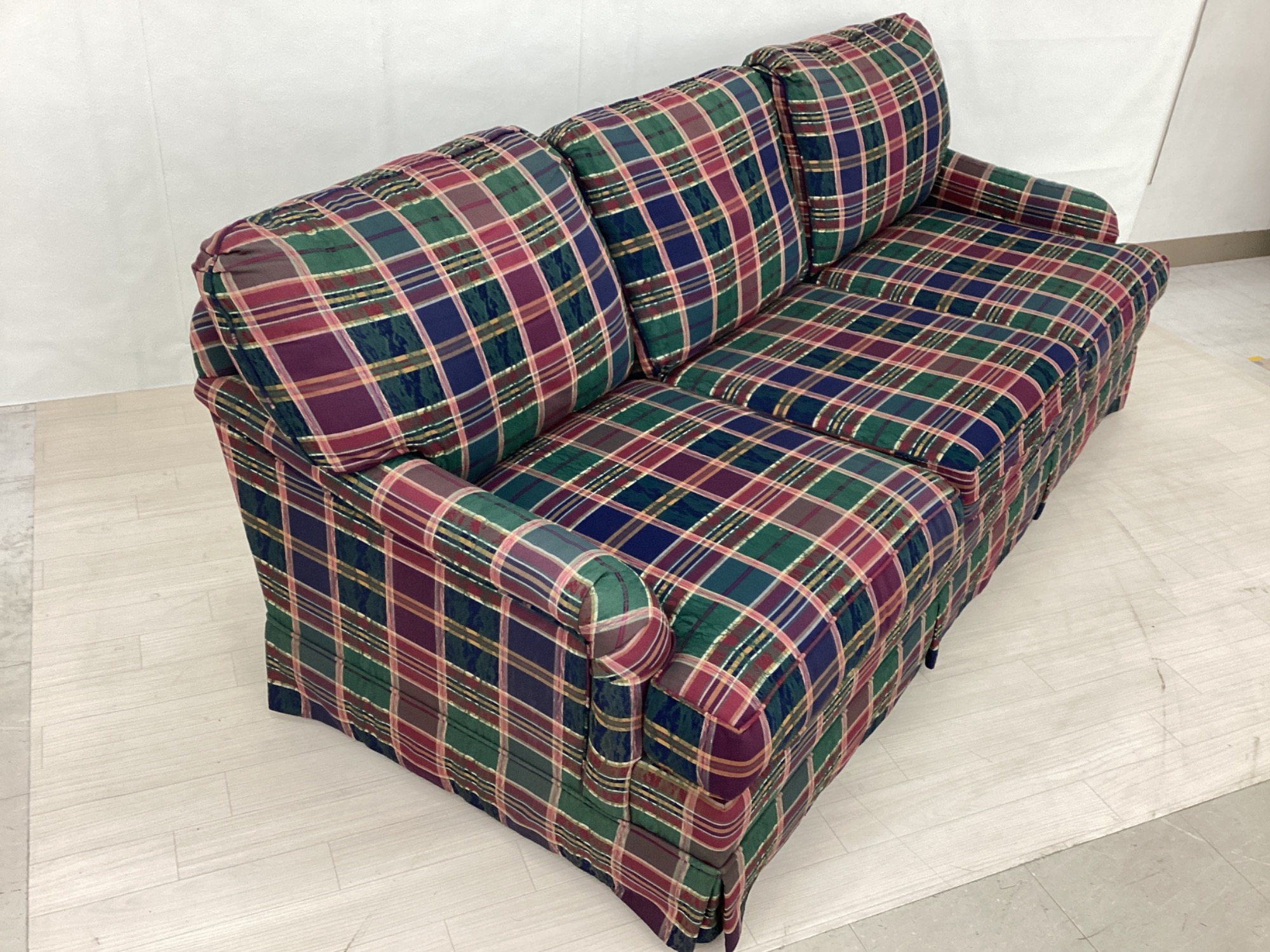 新入荷情報】重厚×気品、アメリカンエレガンスの象徴！！Thomasville