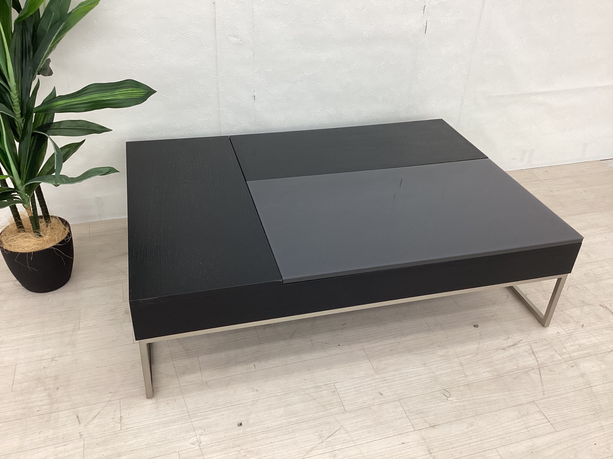 新入荷情報】隠す収納で、美しいリビングを°˖✧BoConcept (ボー