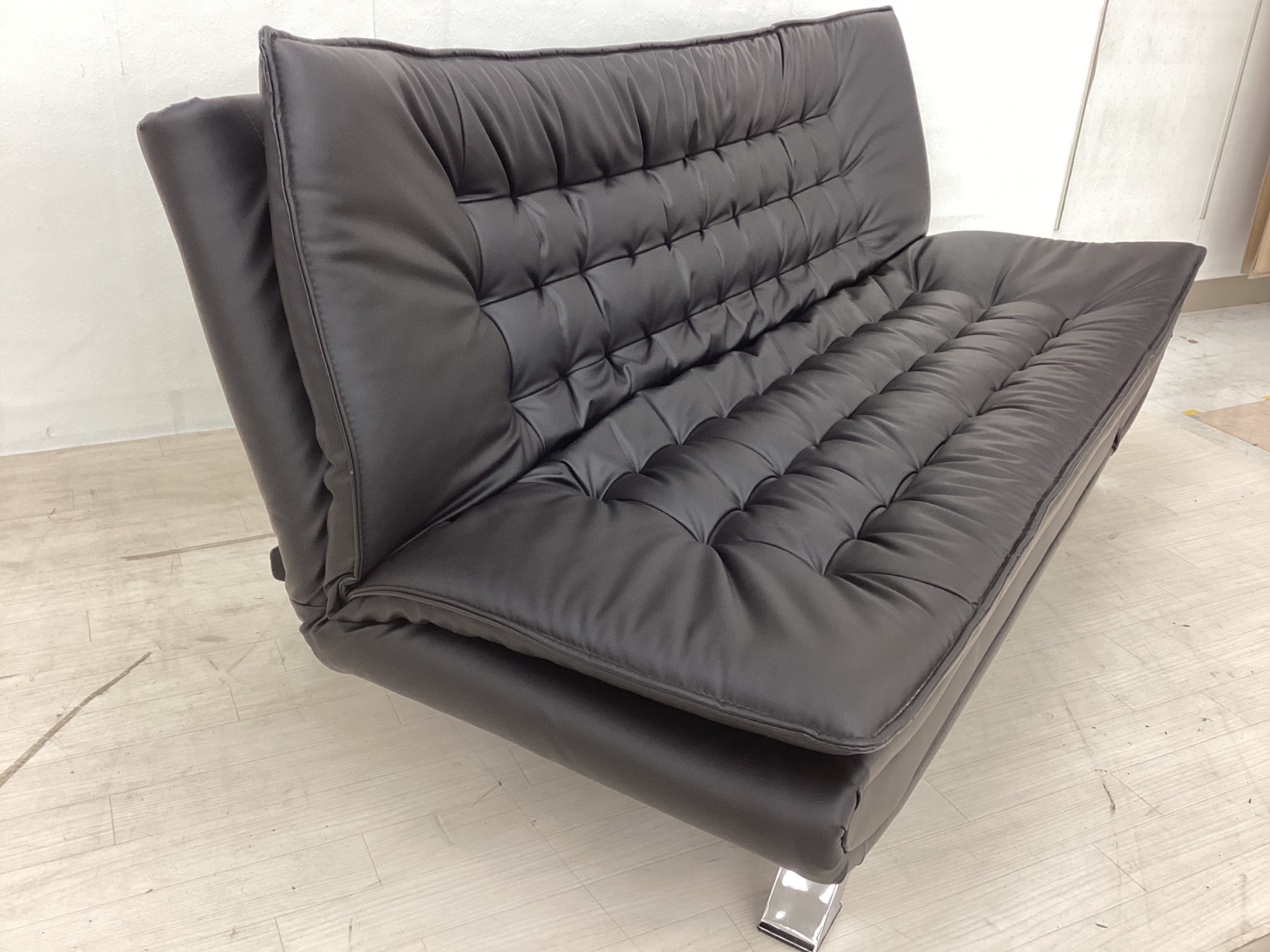 新入荷情報】シェーズロング・ベッドに早変わりする3Wayソファー