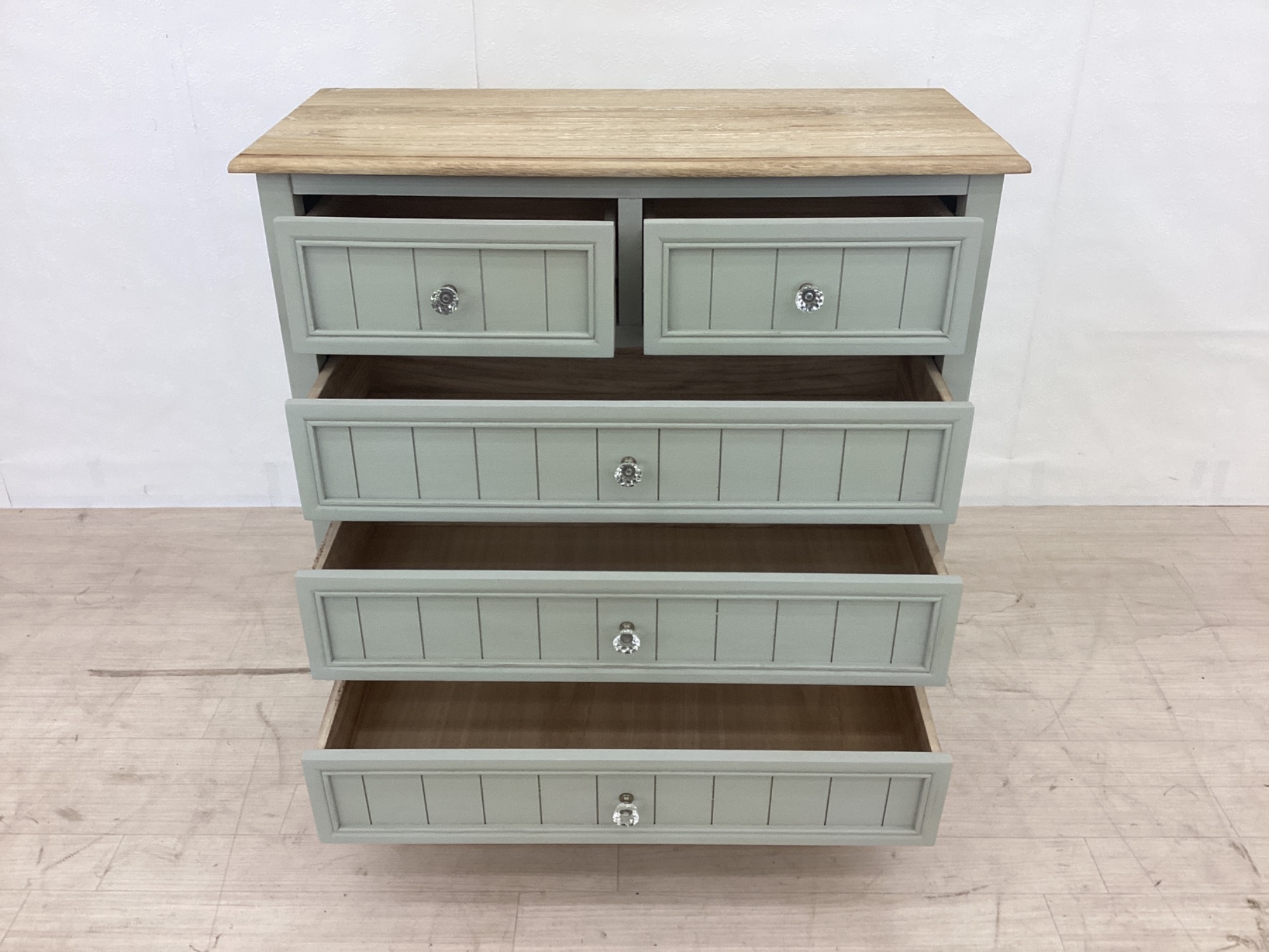 新入荷情報】古めかしく味わい深いデザイン！ B-company(ビー