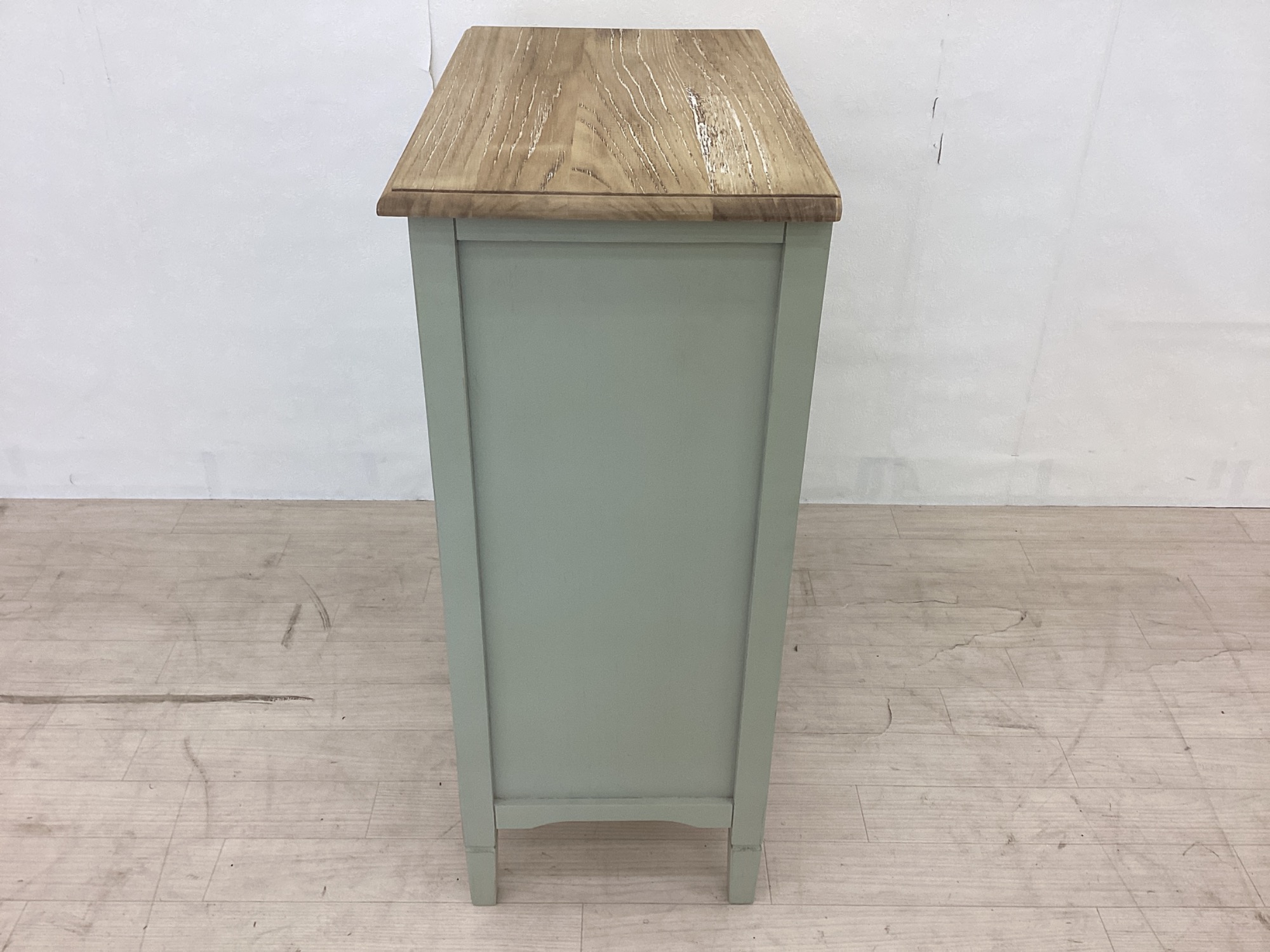 新入荷情報】フレンチカントリーなデザインの4段チェスト！ B-company