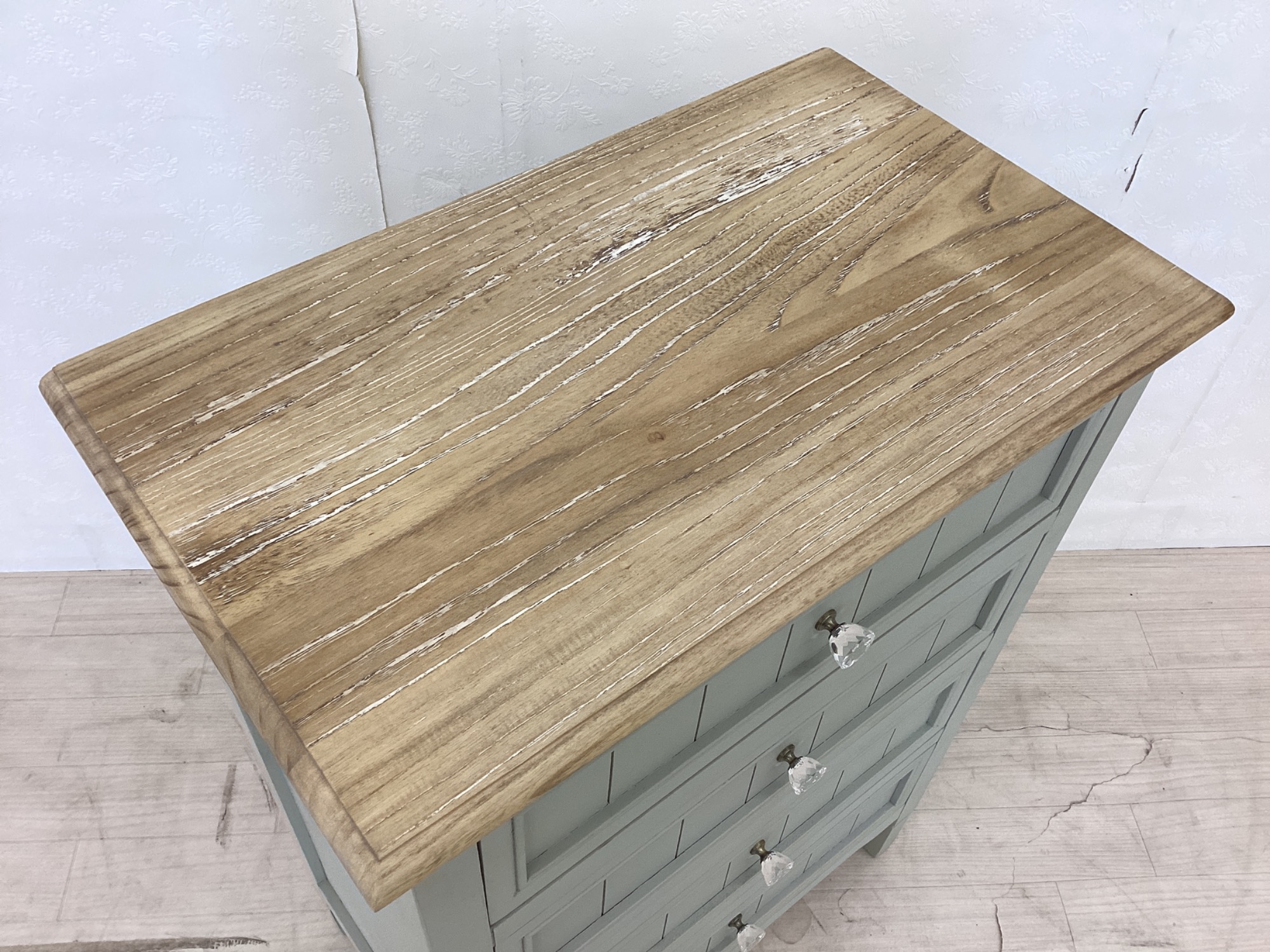 新入荷情報】フレンチカントリーなデザインの4段チェスト！ B-company