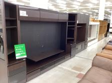 トレファク最大級の中古家具を取り揃えたトレファクマーケット千葉おゆみ野店の大型テレビボード売場をご紹介です！