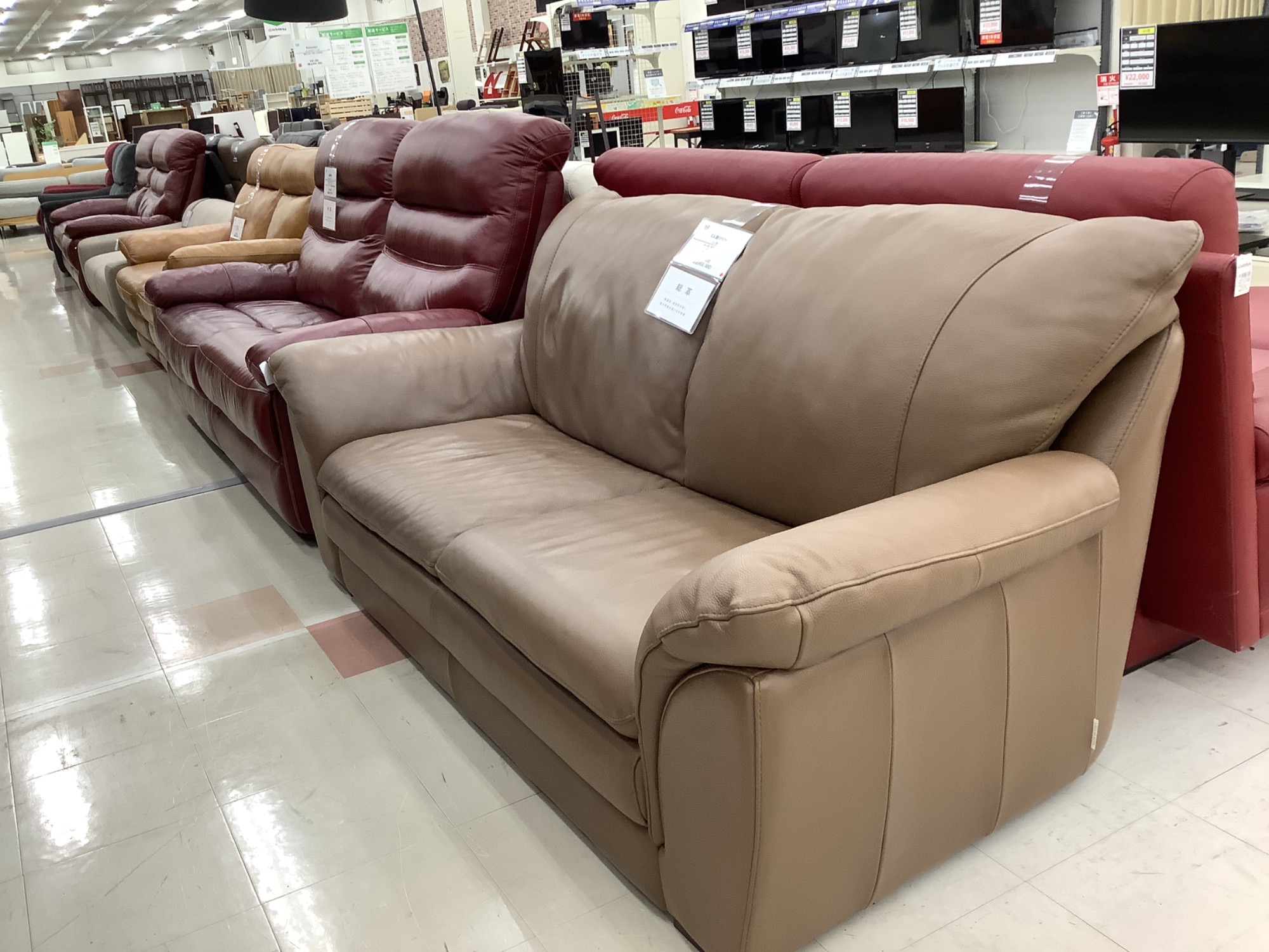 トレファク最大級の中古家具を取り揃えたトレファクマーケット千葉 