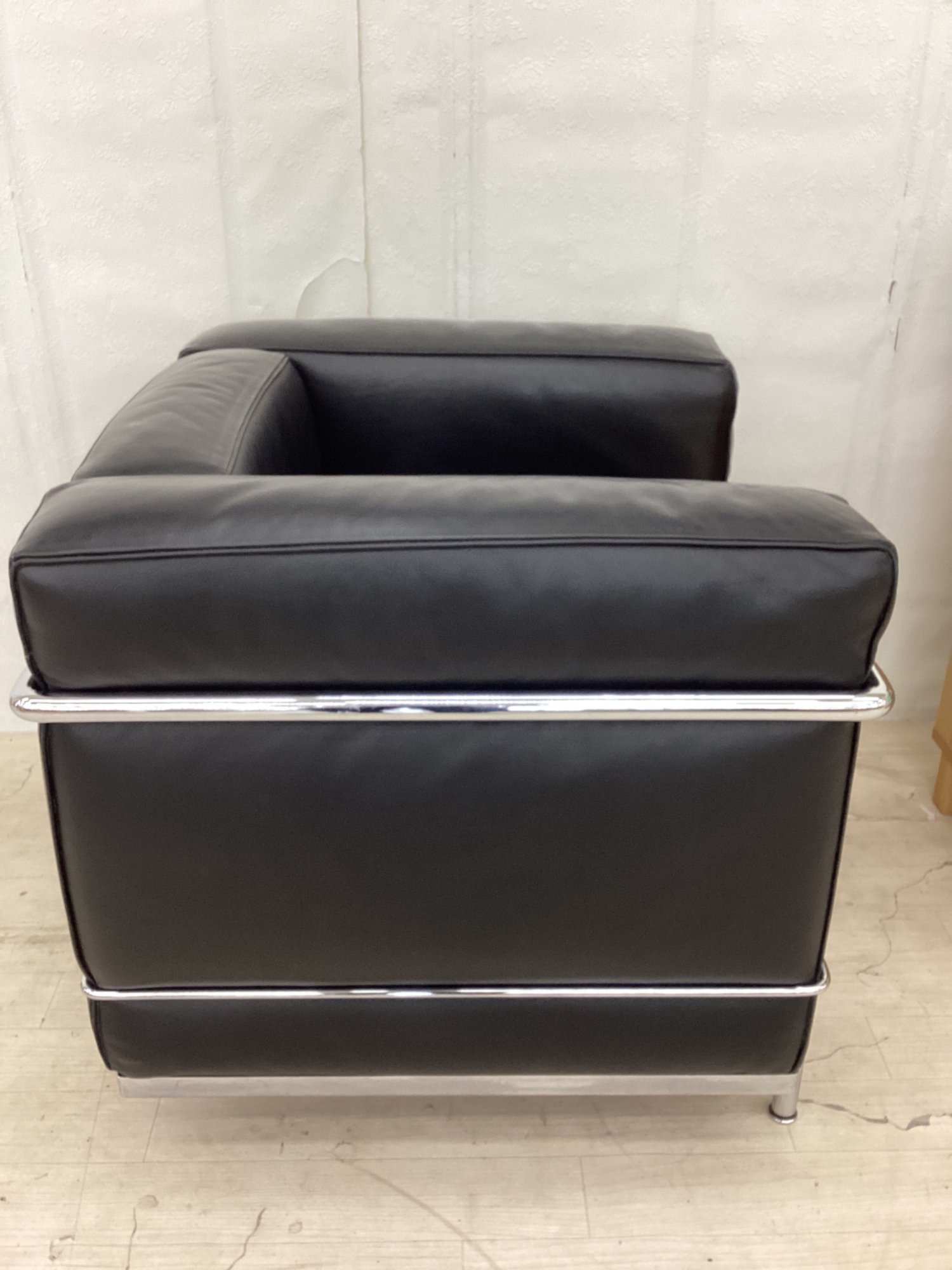 CASSINA / カッシーナ】名作デザインで上質なリビングを演出する1人