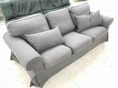 ソファーのテーブル