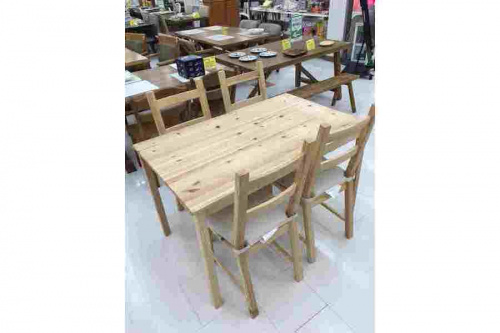 家具・インテリアのテーブル