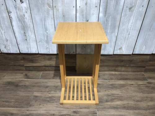 家具・インテリアのテーブル