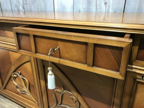 リビングボード