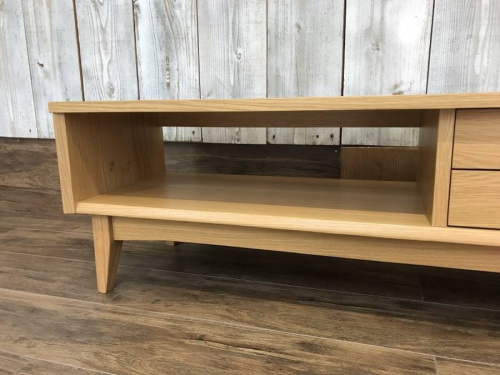 いちおし特選家具のUNICO