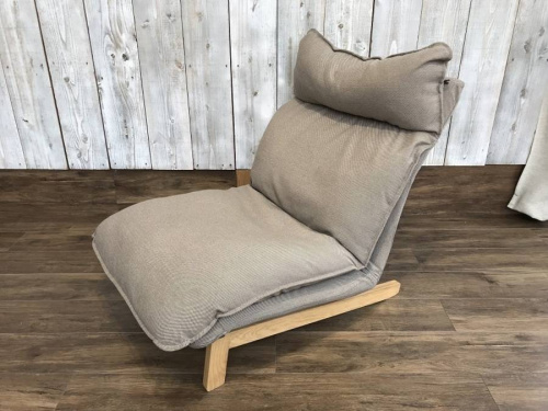 ソファのシェルフ