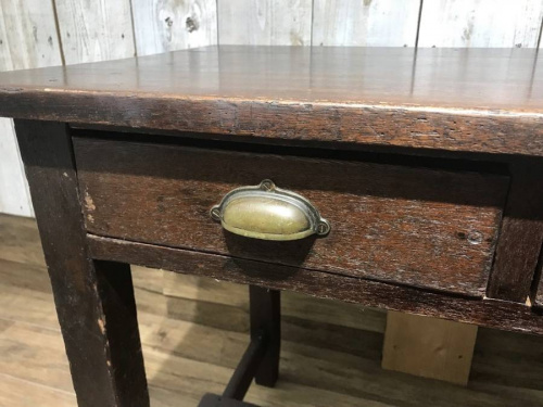 デスクのヴィンテージ