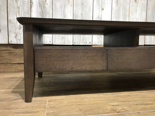 テーブルのニトリ