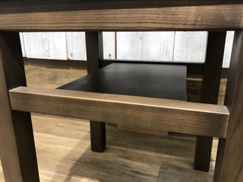 テーブルの中古家具