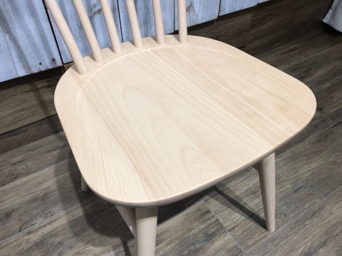 秋田木工のイス