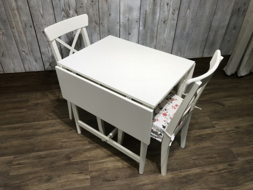 家具のダイニングセット