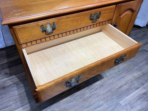 ドレッサーの中古家具