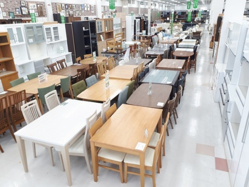 ダイニングセットの中古家具　千葉