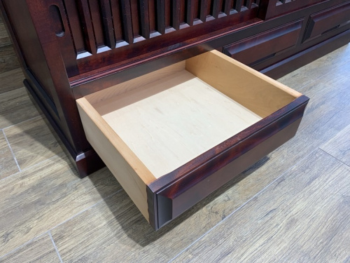 特選家具の中古食器棚