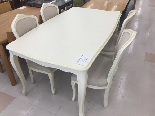 ダイニングテーブルのダイニングセット