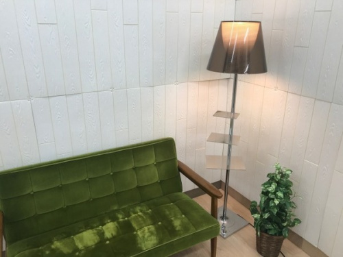 デザイン照明のフロアスタンド