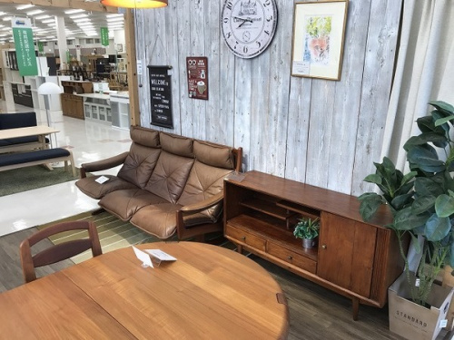 北欧インテリアの中古家具　千葉