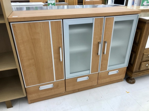 食器棚のレンジボード