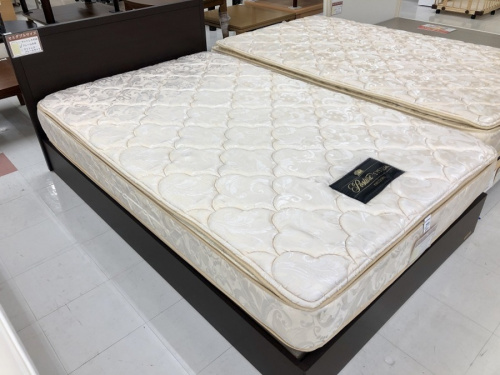 ダブルベッドの大塚家具