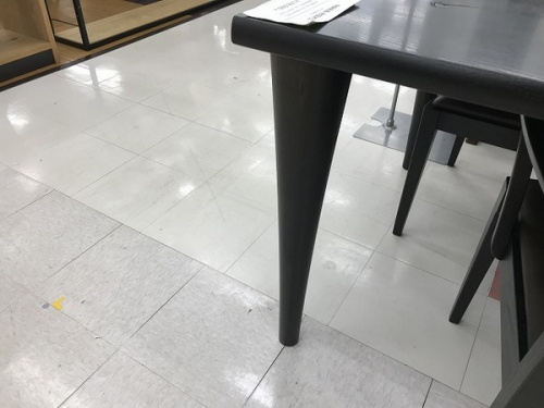 飛騨産業のダイニングテーブル