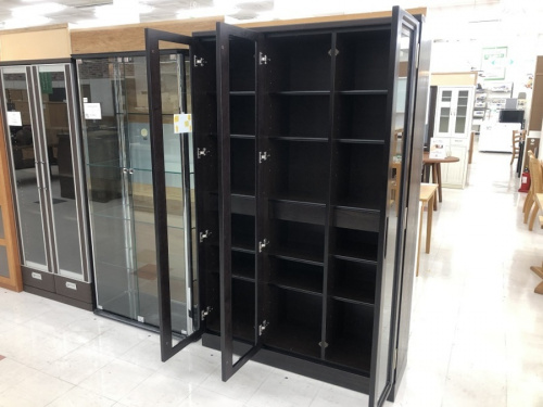 中古本棚の書棚