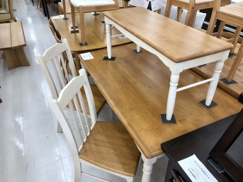 IKEAのダイニングセット