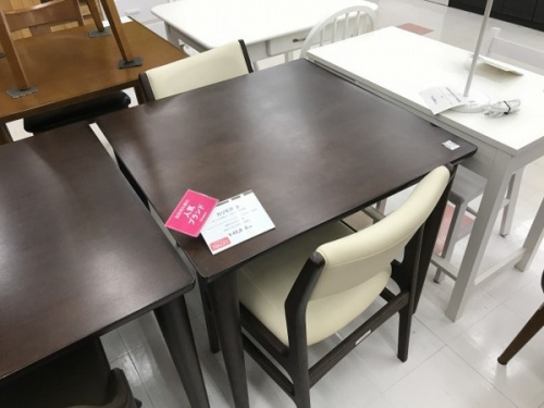 大塚家具のカリモク