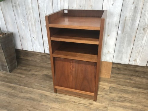 中古家具のマスターウォール