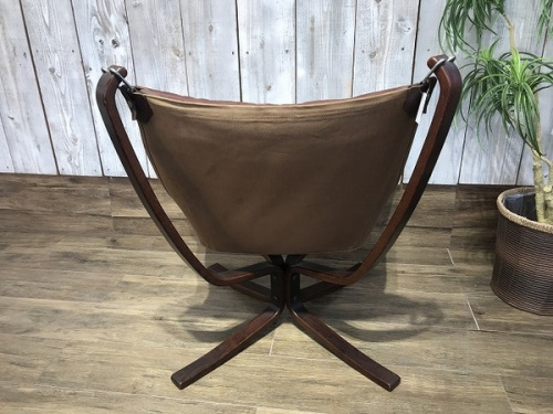 北欧家具のファルコンチェア