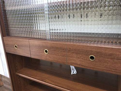 中古 レンジボードの食器棚