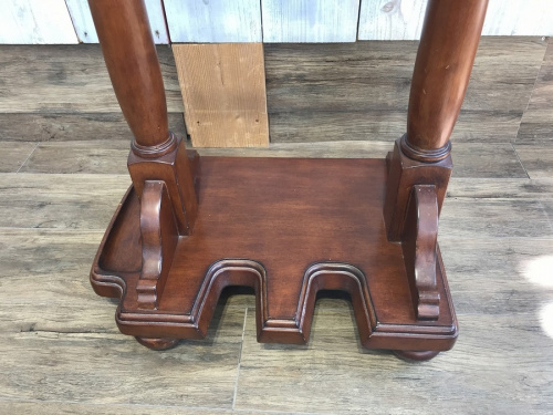 コートハンガーのVAUGHAN FURNITURE