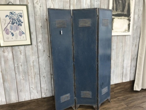 中古家具のインダストリアル