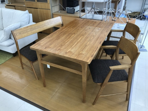 千葉 中古 家具 のウニコ