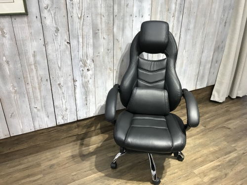 中古家具のゲーミングチェア