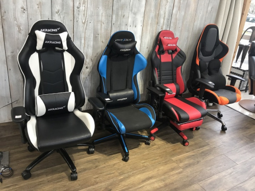 中古家具のゲーミングチェア　中古