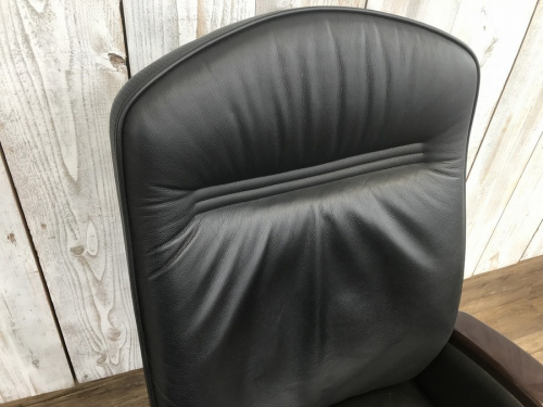 エグゼクティブチェアのオカムラ チェア