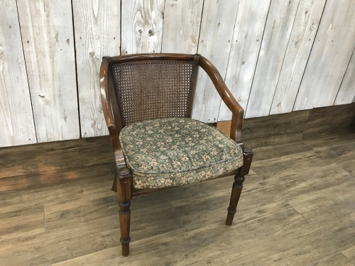 カリモク 中古のコロニアル 中古