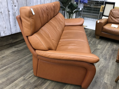 中古　karimokuのカリモク　ソファー