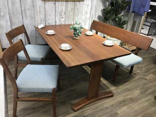千葉　中古　家具　のテーブル　中古