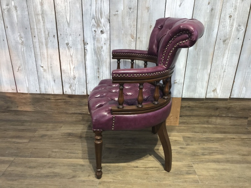 いす　中古のVINCENT　キャプテンチェア
