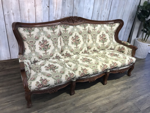 ソファ　中古　金華山のクラシックソファ