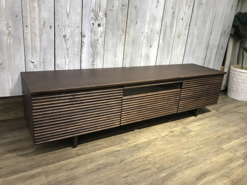 テレビボードのカリモク