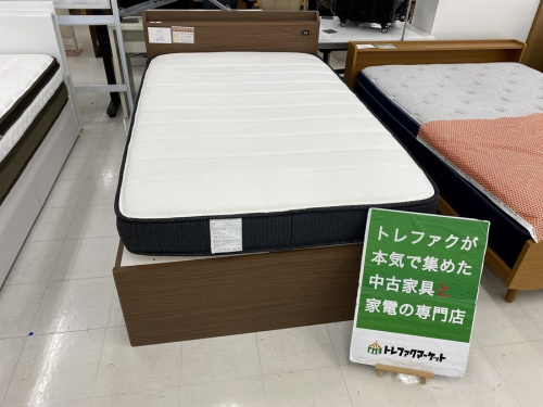 生活家具のベッド